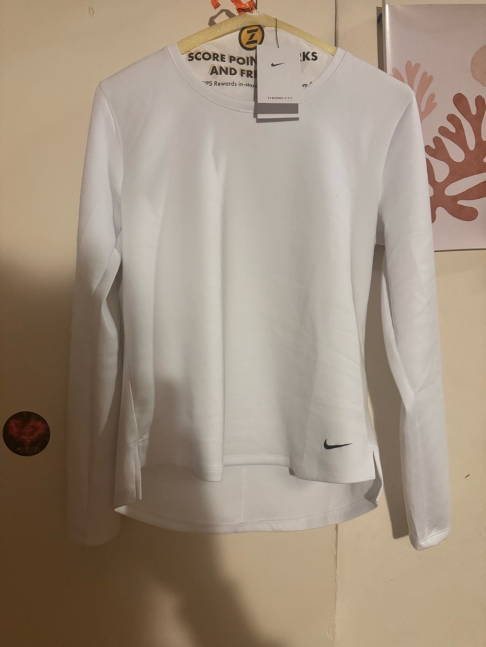 Nike Women’s White Long-Sleeve Performance Sweatshirt